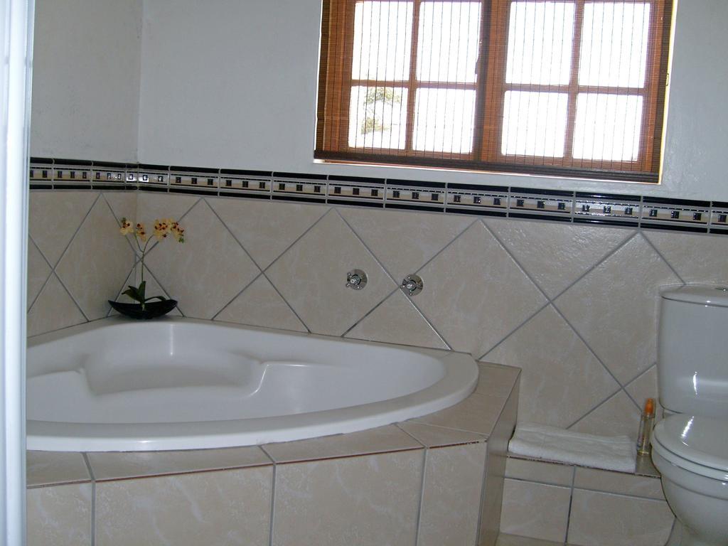 Smart Villa Guest House East London Ruang foto